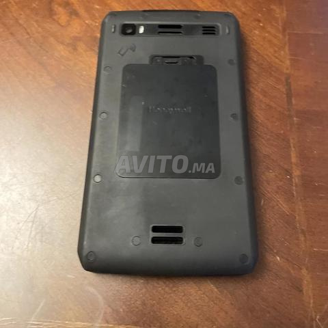 Honeywell ScanPal EDA70 - 2