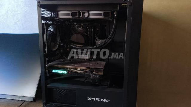 PC gamer propre avec écran specs ci-dessous