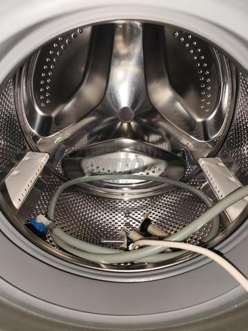 Machine à laver Whirlpool (endommagée)