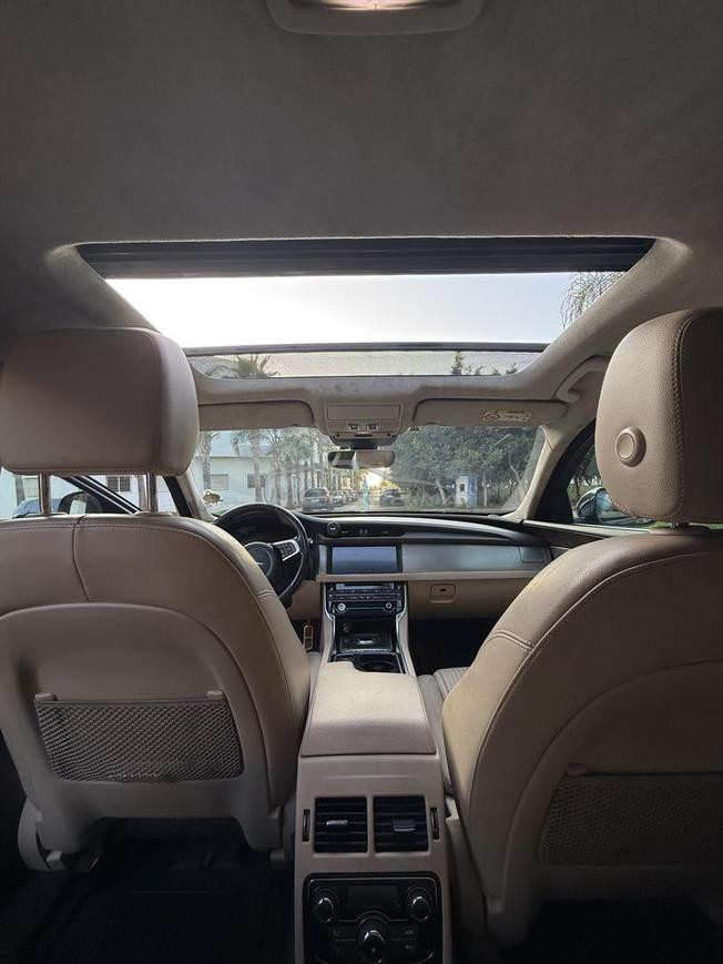Jaguar XF 2020