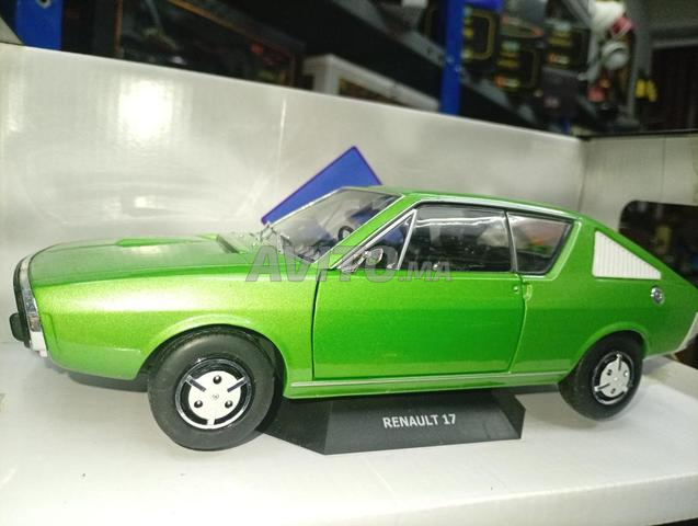 Miniature voiture de collection échelle 1/18 - 2