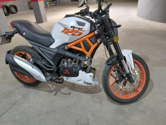 Moto en très bon état à vendre
