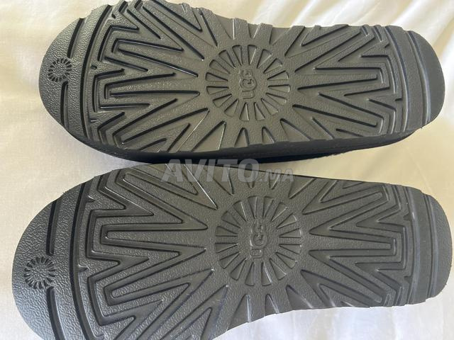 UGG neuves jamais portées taille 38 - 2