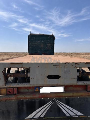 مقطورة مسطحة شبه مقطورة بحالة جيدة — للبيع - 2