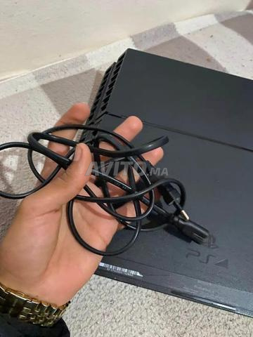 Playstation 4 500 Go, encore très propre - 2