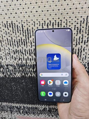 Samsung S24Plus 5G 256Go 12Ram Officiel
