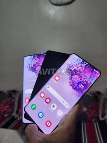 Samsung S20Plus 128Go 8Ram Officiel - 2