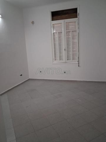 عيادة طبيب للإيجار