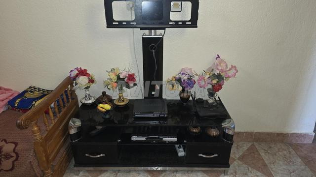 Table de télévision