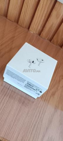 Écouteurs style AirPods Pro 2