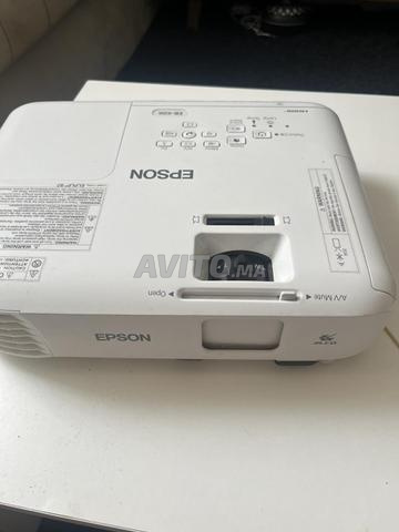 Vidéoprojecteur Epson EB-X06 - 2