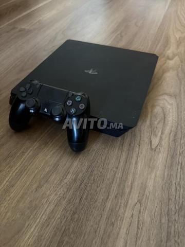 PS4 Slim en excellent état
