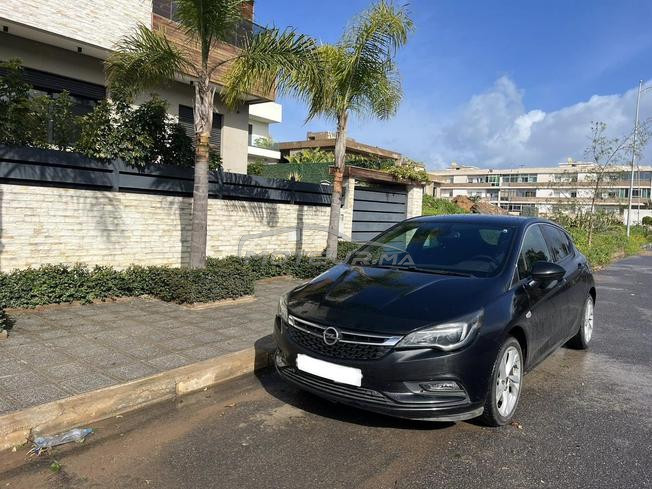 Opel Astra Diesel Automatique 2019 à Casablanca