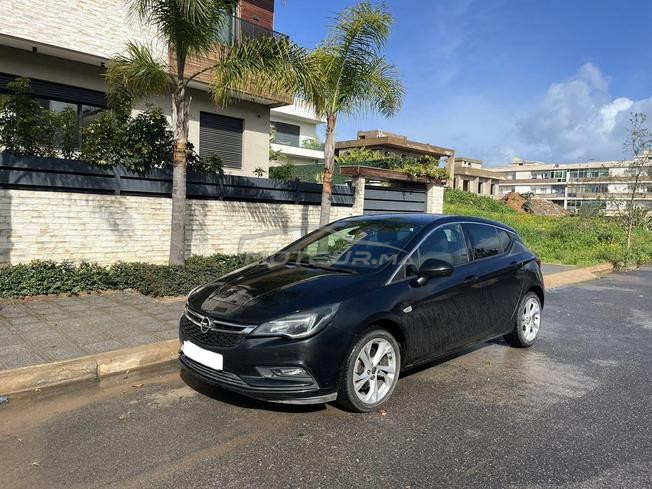Opel Astra Diesel Automatique 2019 à Casablanca