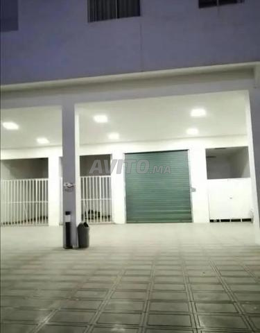 محل تجاري بمساحة 23 متر مربع للإيجار