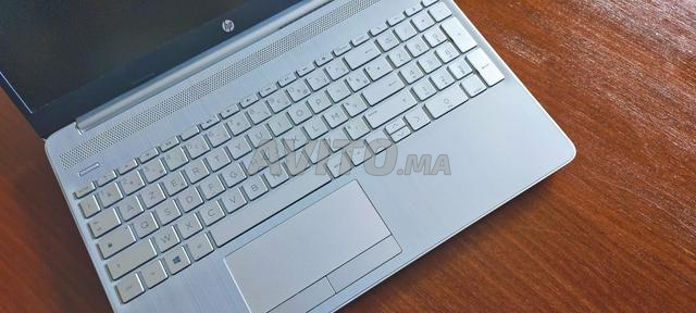 كمبيوتر محمول للبيع 💻
