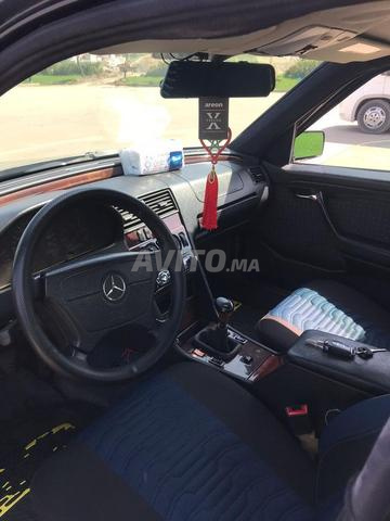 Mercedes-Benz 250 Diesel Manuelle 1994 à Tanger