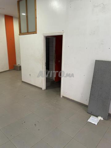 Local commercial prêt à louer sur la rue principale