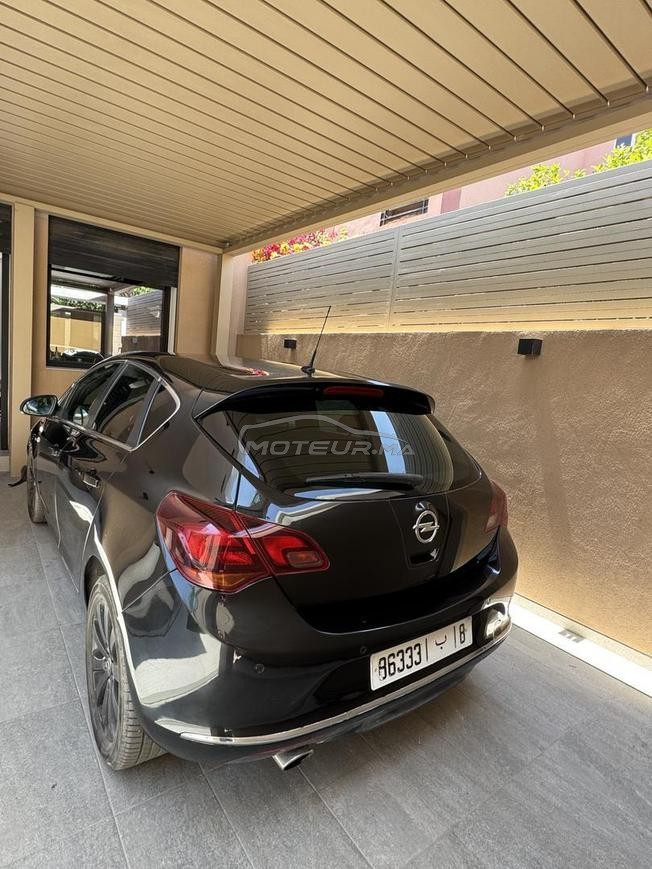 Opel astra diesel 2L boîte à vitesse automatique 