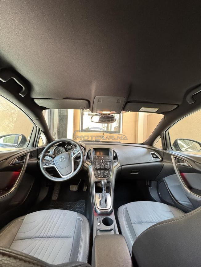 Opel astra diesel 2L boîte à vitesse automatique 
