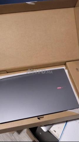 Samsung Galaxy Book4 15” – État quasi neuf