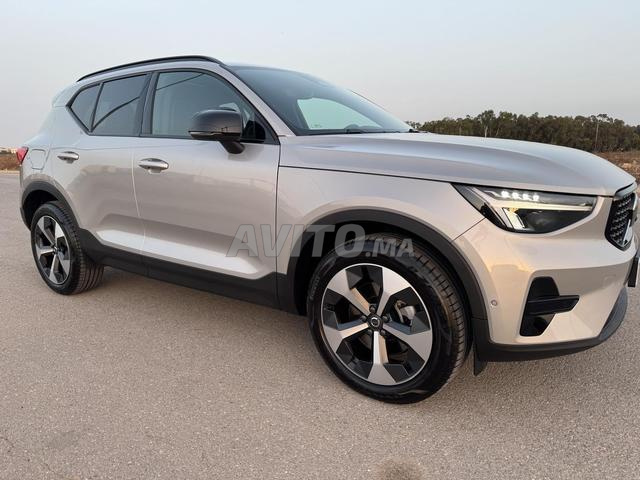 Volvo XC40 B3 Essence Mild Hybrid Full Options