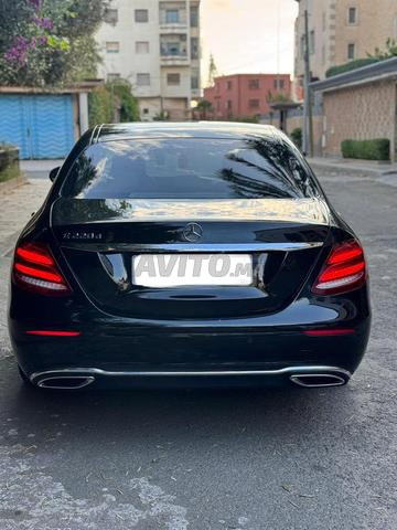 Mercedes E 220 version Luxury