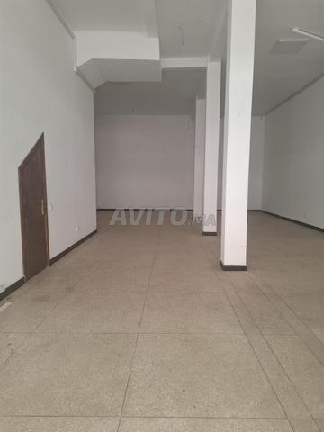 Magasin 120m² à louer