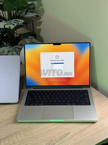 Macbook Pro 14 pouce M1 Pro 16 Ram 1 Tb Neuf
