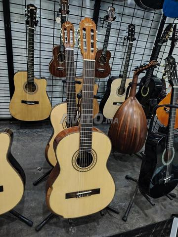 Guitare classique haute qualité