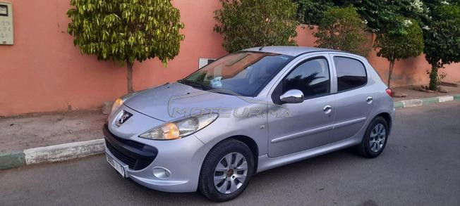 Peugeot 206 plus très bien entretenue