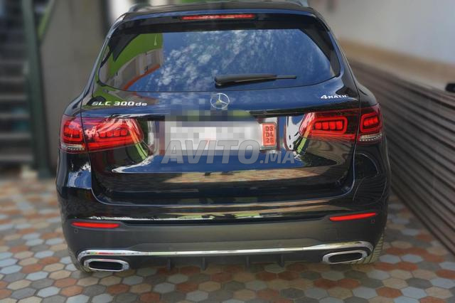 مرسيدس بنز GLC 300 - 2