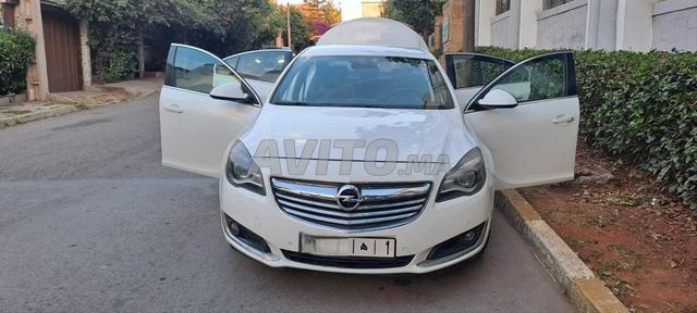 Opel Insignia Diesel Automatique 2015 à Casablanca - 2