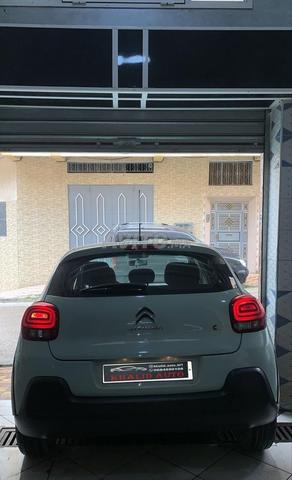 Citroën C3 Essence Manuelle 2017 à Tanger - 2