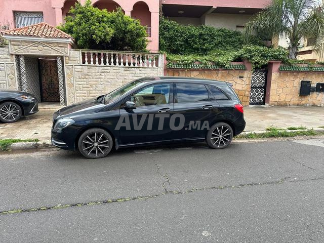 مرسيدس B200 CDI
