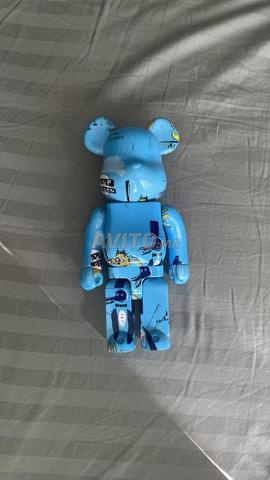 Bearbrick Jean Michel Basquiat v4 bleu - 2