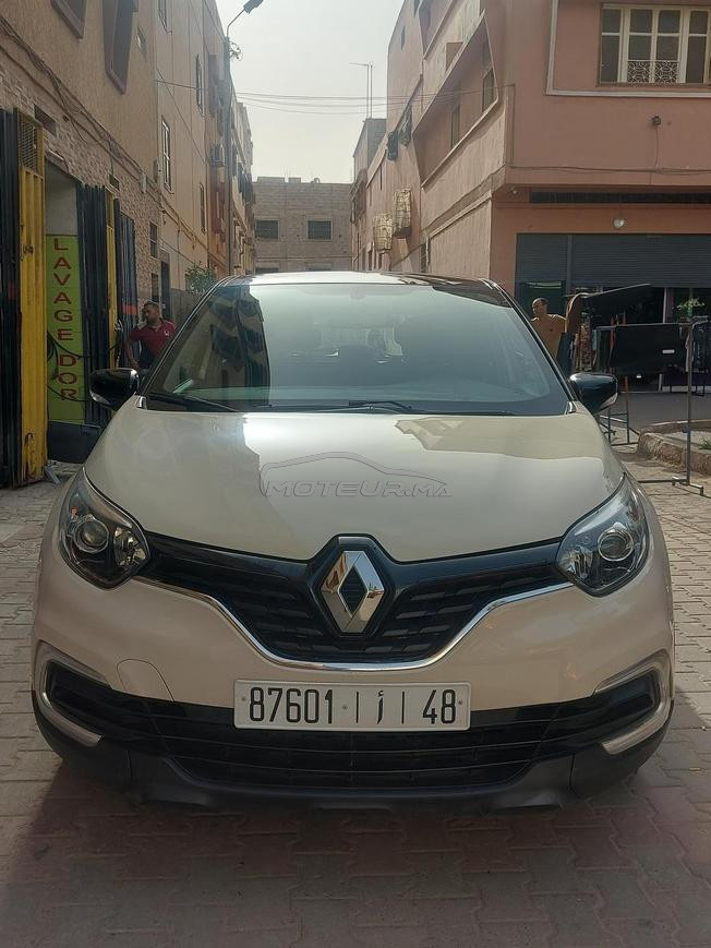 Renault Captur Diesel Manuelle 2020 à Agadir