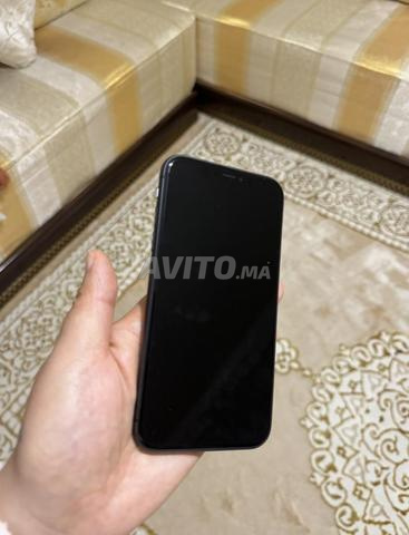iPhone 11 excellent état Batterie 94%