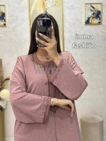 Robe en crêpe de qualité supérieure et tailles complètes à un prix très raisonnable