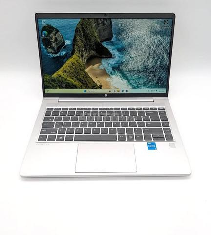 HP ProBook 440 G10 i5 13th Gen / 8GB / 512 SSD