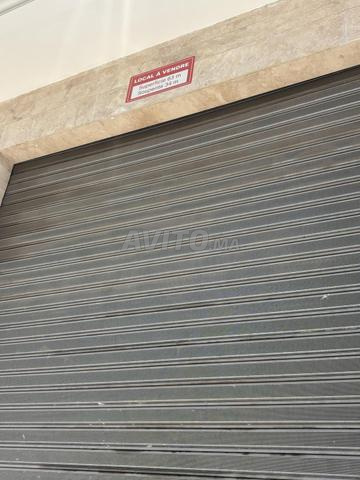 Magasin à vendre sur les hôpitaux - 2