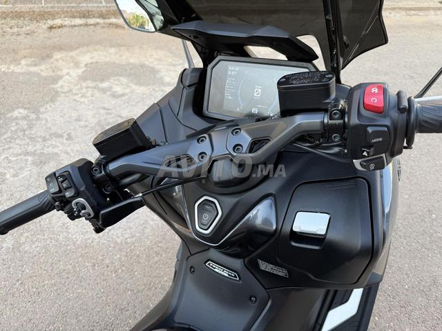 Yamaha Tmax 560 - 2