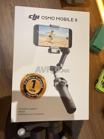 DJI Osmo Mobile 8 – Stabilisateur smartphone