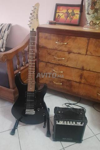 Guitare électrique Yamaha avec ampli