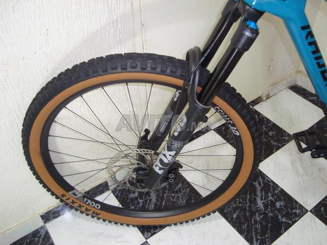 VTT Radon Slide Taille L Carbone 29 pouces 12v - 2