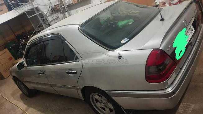 Mercedes-Benz 220 Diesel Manuelle 1994 à Agadir