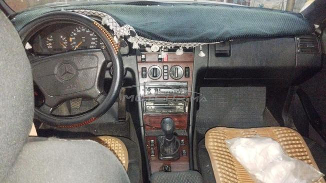 Mercedes-Benz 220 Diesel Manuelle 1994 à Agadir