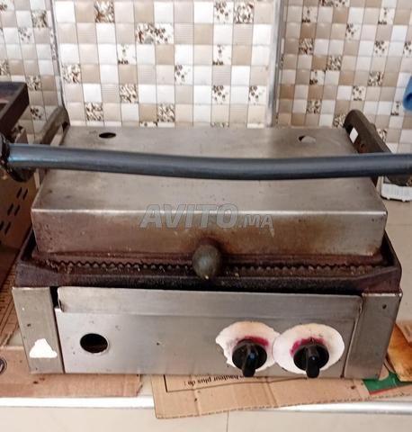 Grill panini et plaque chauffante à vendre - 2
