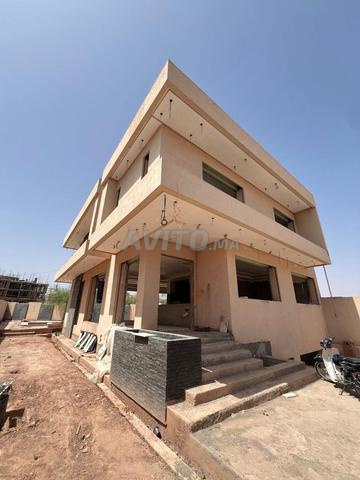 Villa Semi Finie Avec piscine - 2