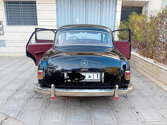 Mercedes-Benz Ponton Essence Manuelle 1980 à Rabat